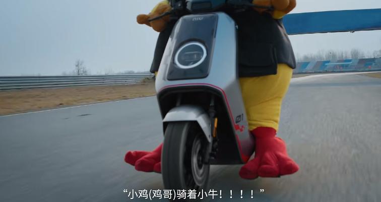qKKuYnMrBw-800.jpg