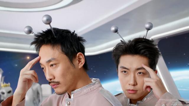 爱玛找外星从拍的抽象广告，脑洞大到突破银河系